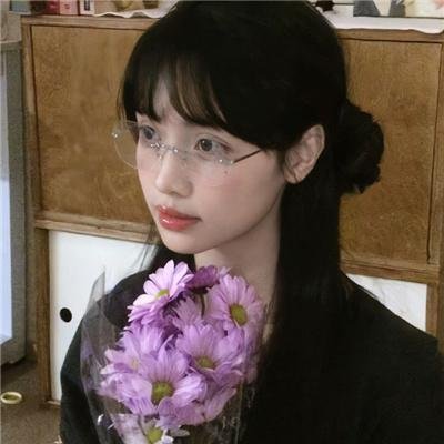 西班牙女王封面